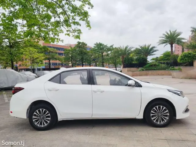 Toyota Corolla 2017 · 1.8 AT
