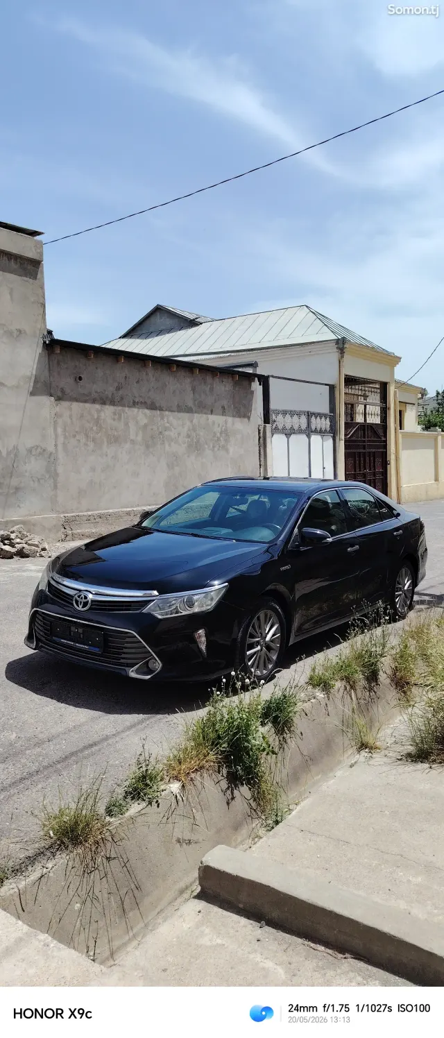 Toyota Camry 2016 · 2.5 AT