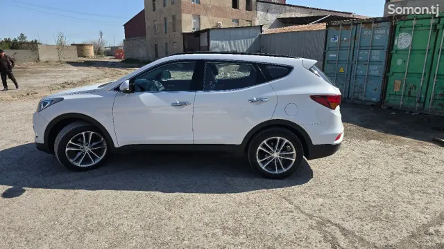 Hyundai Santa Fe 2015 · 2.0 AT
