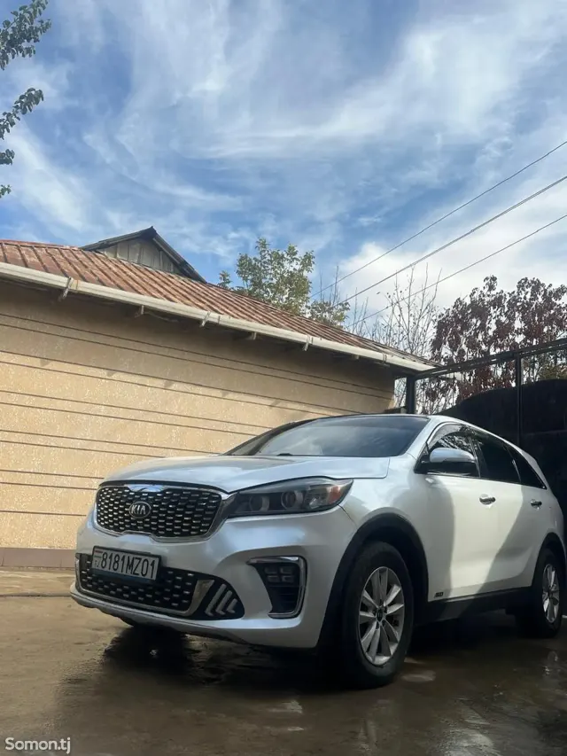 Kia Sorento 2019 · 2.5 AT