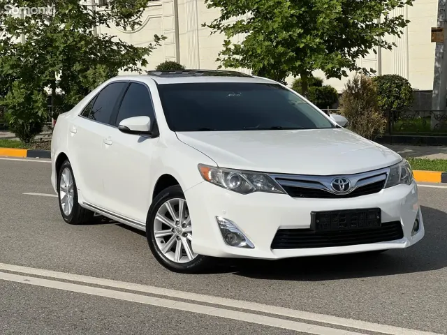 Toyota Camry 2012 · 2.5 AT