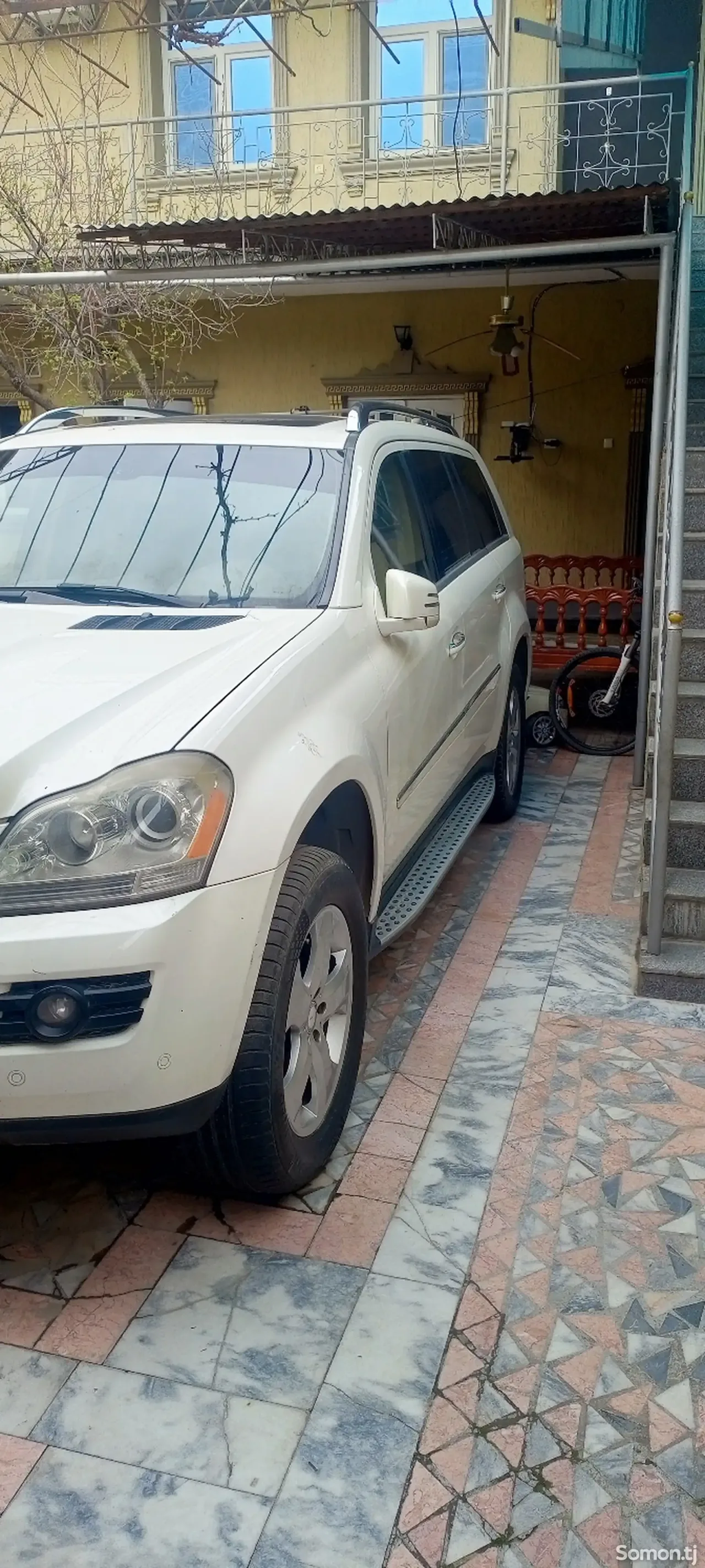 Mercedes-Benz GL class 2011 · 4.5 AT