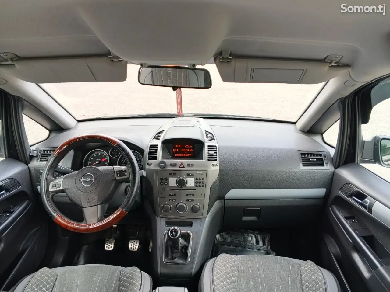 Opel Zafira 2007 · 1.8 MT