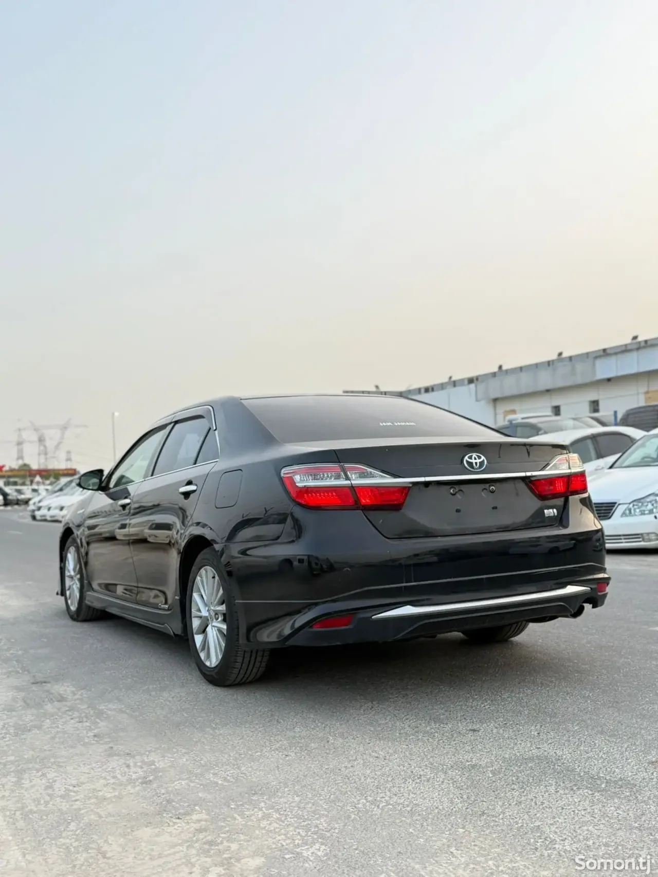 Toyota Camry 2016 · 2.5 AT