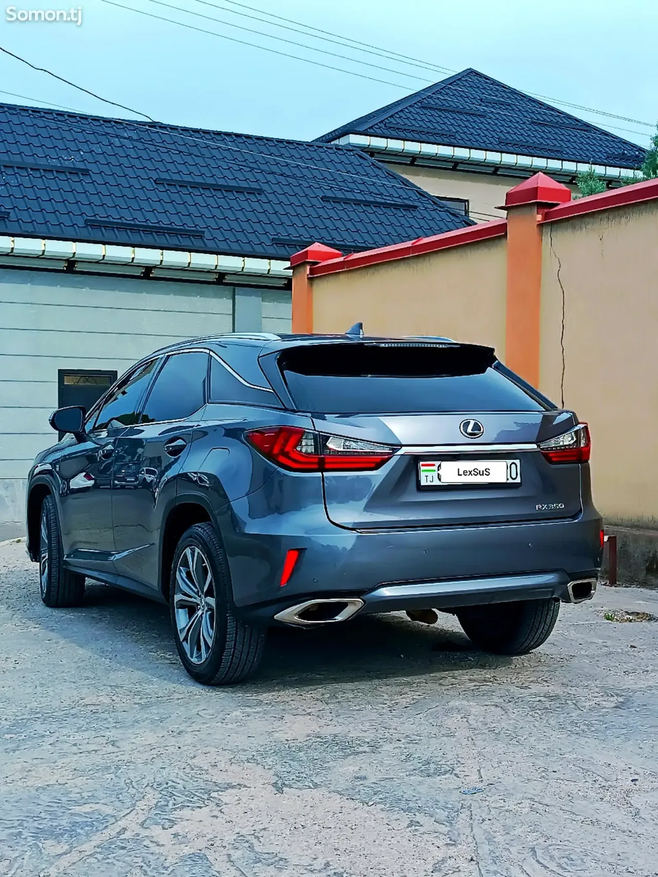 Lexus RX series 2017 · 3.5 AT