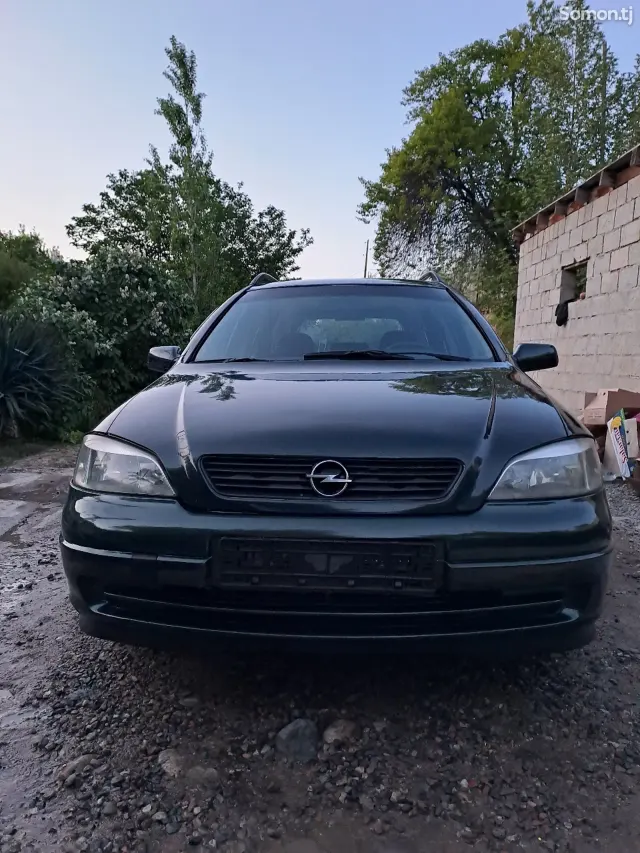 Opel Astra G 1998 · 1.6 MT