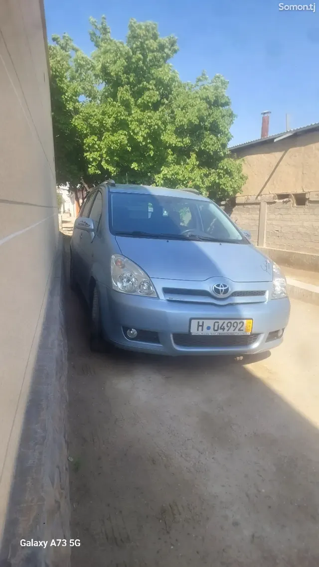 Toyota Corolla Verso 2006 · 1.8 MT