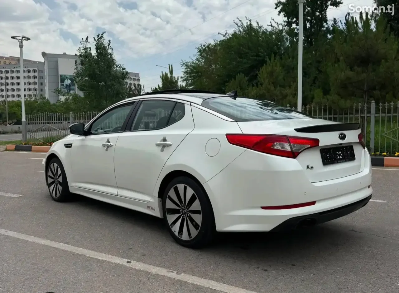 Kia K5 2013 · 2.0 AT