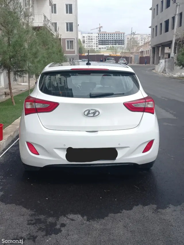 Hyundai i30 2012 · 1.6 AT