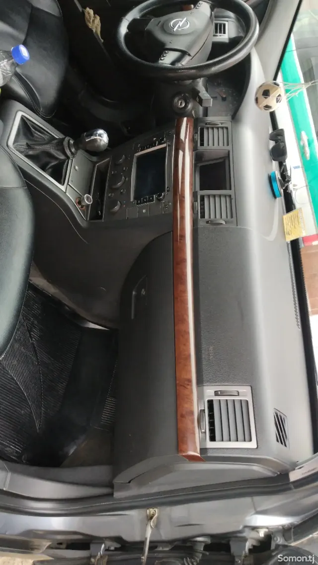 Opel Vectra C 2002 · 2.2 MT