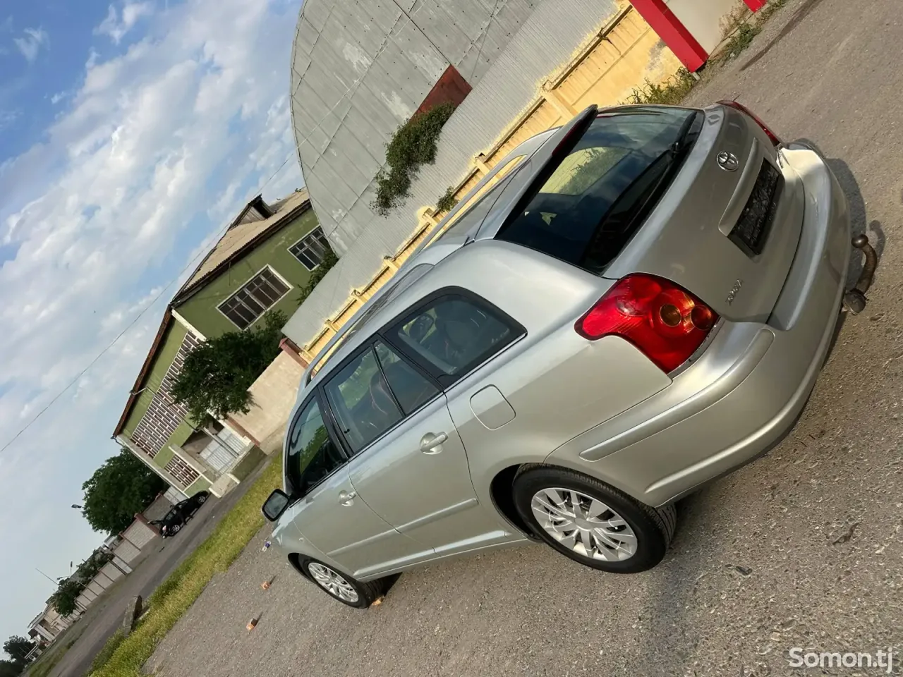 Toyota Avensis 2006 · 1.8 MT