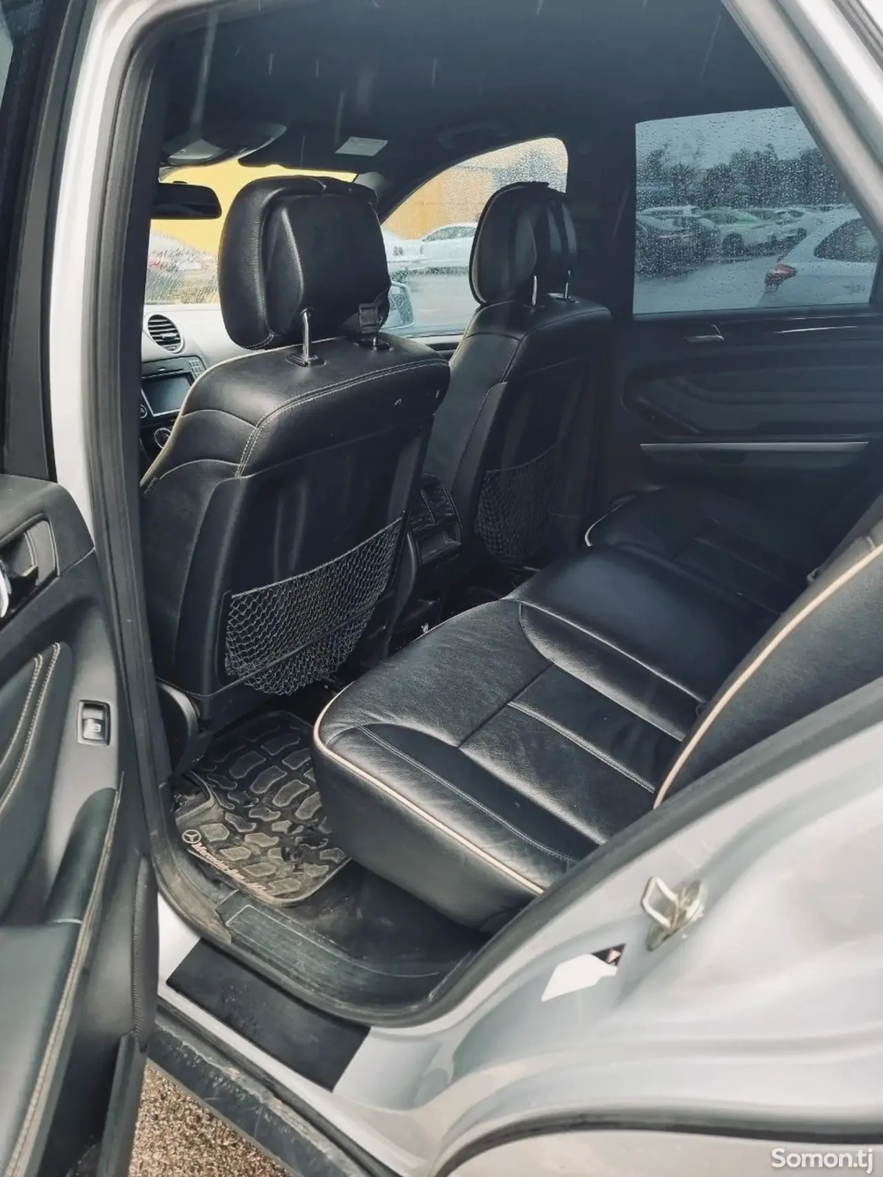 Mercedes-Benz ML class 2011 · 3.5 AT