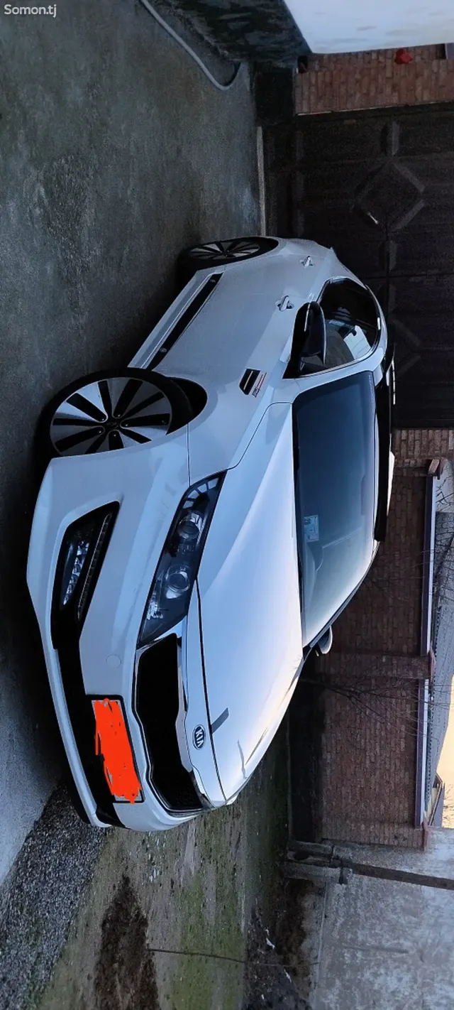 Kia K5 2012 · 2.0 AT