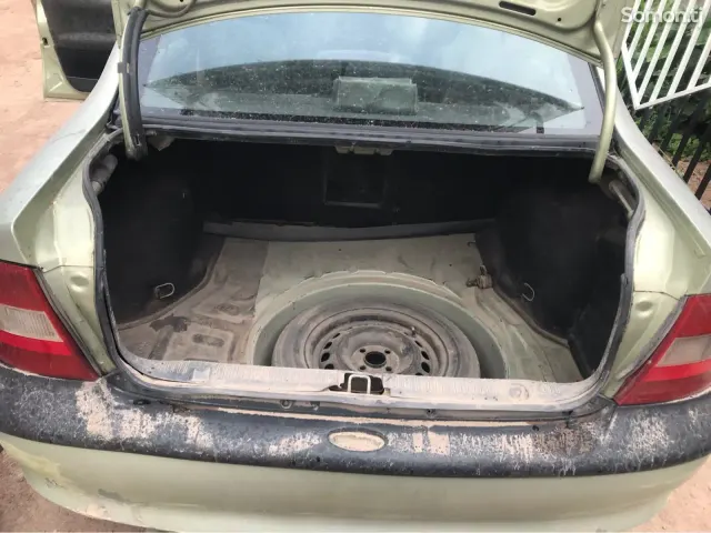 Opel Vectra B 1996 · 1.6 MT