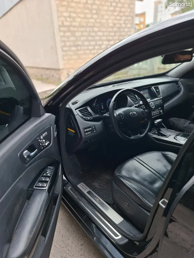 Kia K9 2014 · 3.3 AT