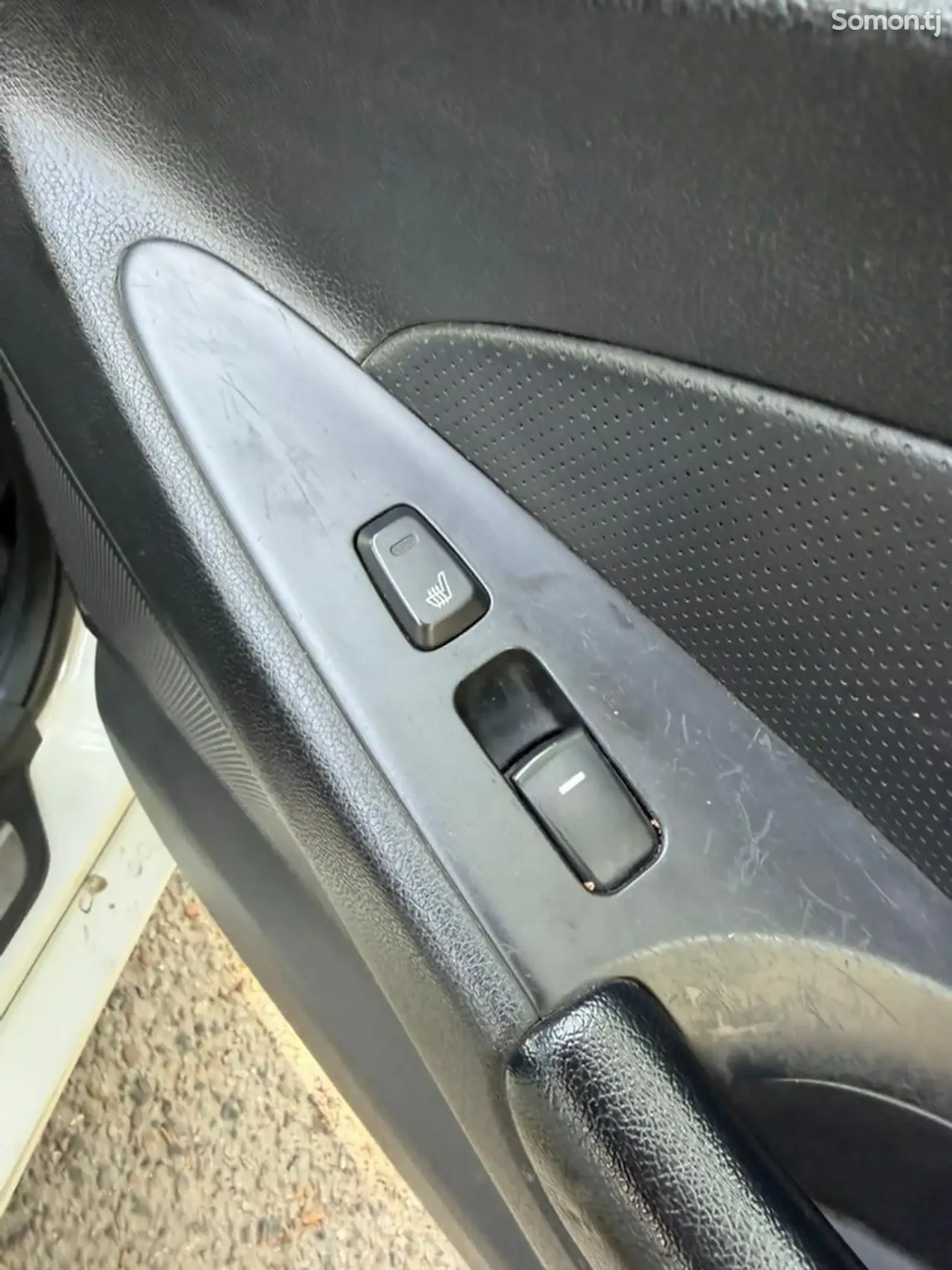 Hyundai Sonata 2011 · 2.0 AT