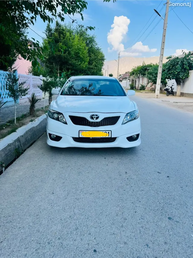 Toyota Camry 2010 · 2.5 AT