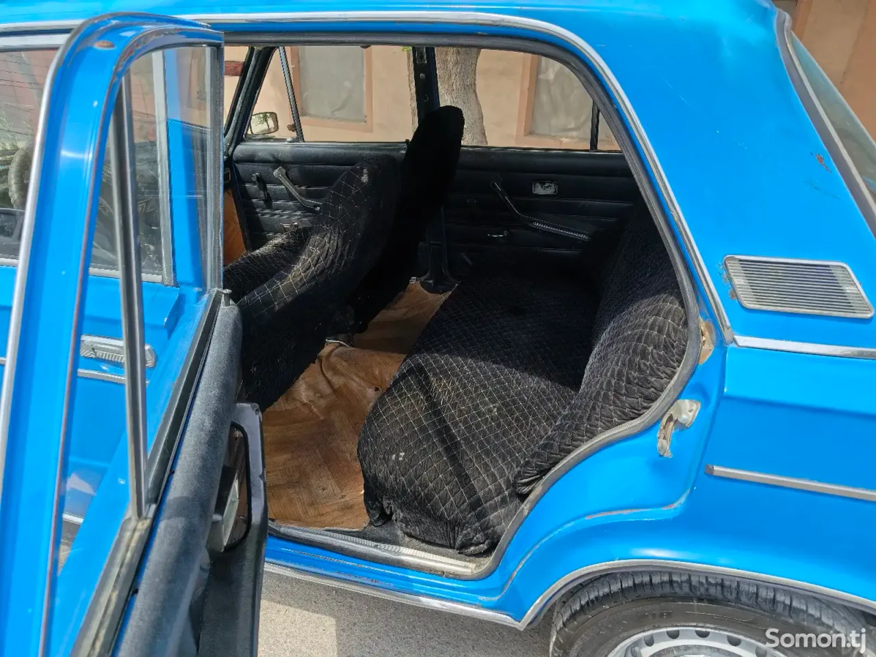 Lada (ВАЗ) 2103 1970 · 1.5 MT