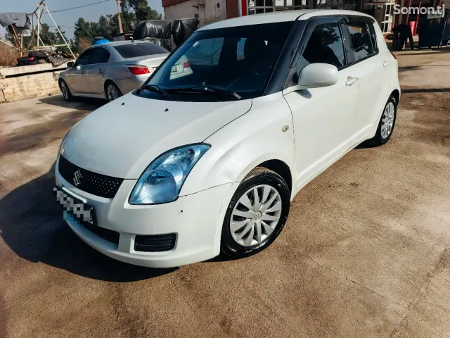 Suzuki Swift 2008 · 1.3 AT