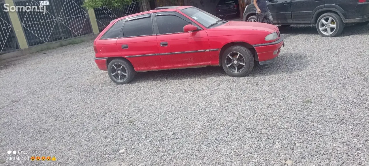 Opel Astra F 1996 · 1.6 MT