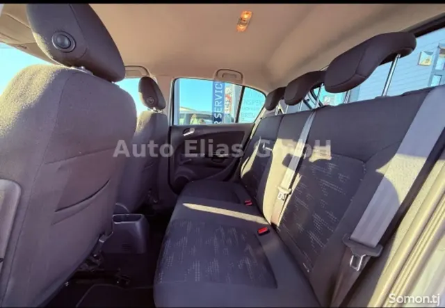 Opel Corsa 2014 · 1.3 MT