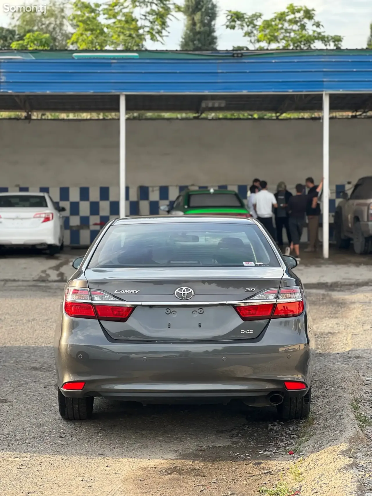 Toyota Camry 2017 · 2.0 AT