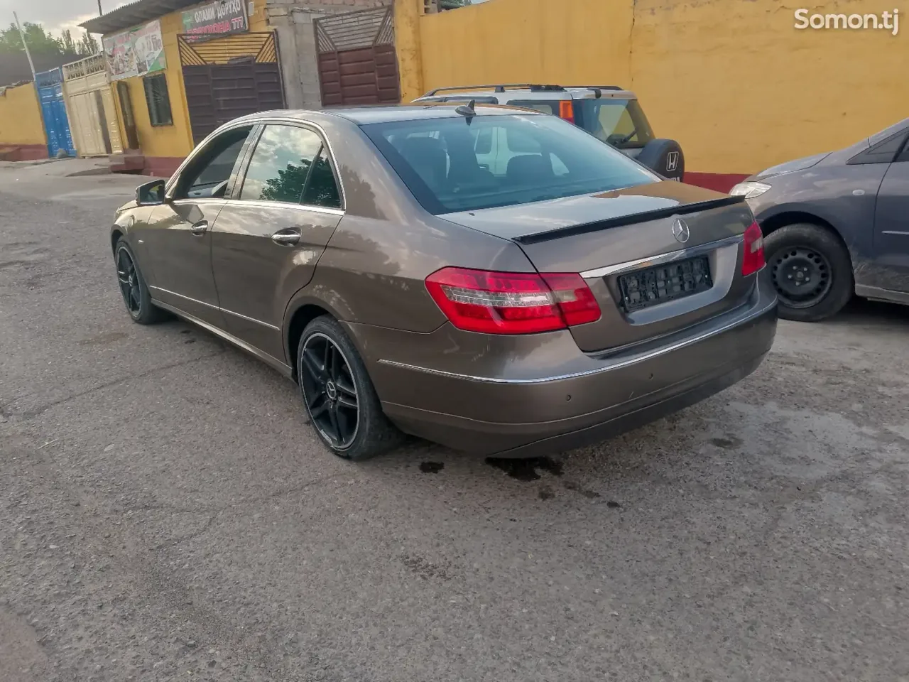 Mercedes-Benz E class 2012 · 2.0 AT