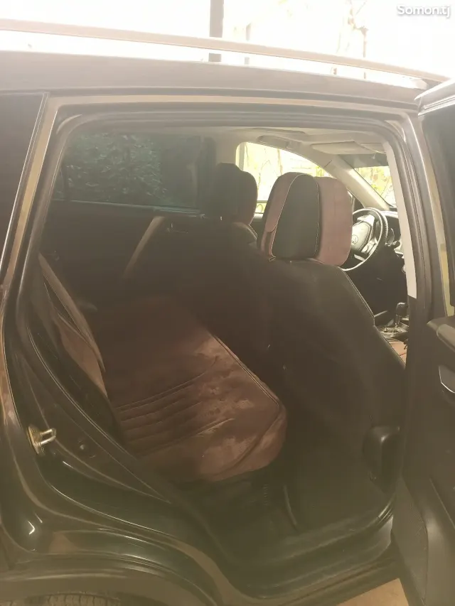 Toyota RAV 4 2017 · 2.5 AT