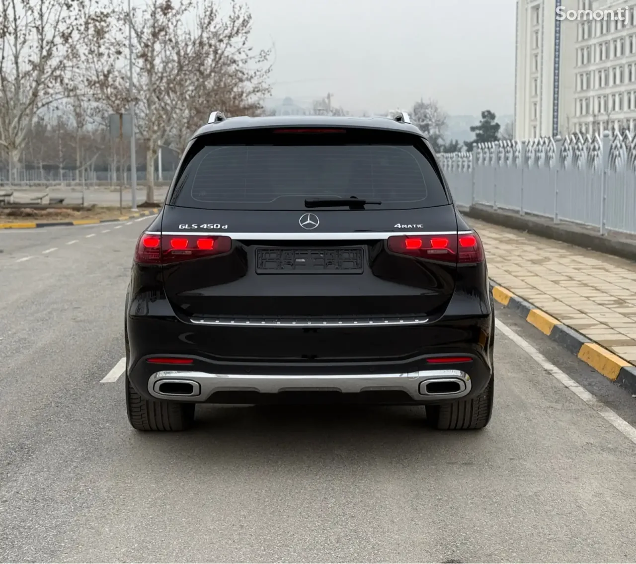 Mercedes-Benz GLS 2024 · 3.0 AT
