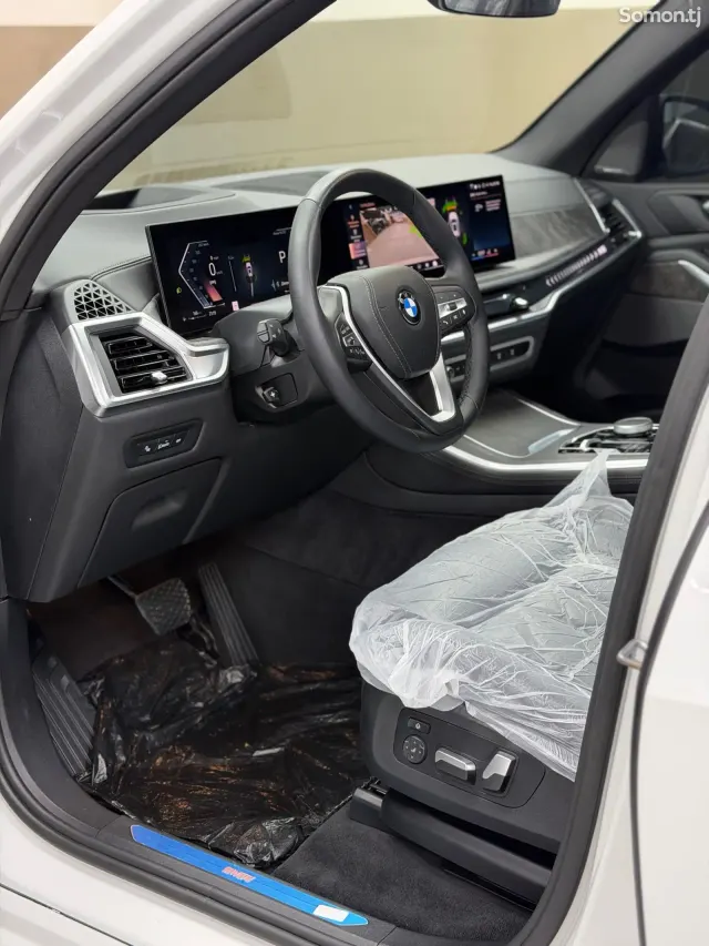 BMW X5 2025 · 3.0 AT