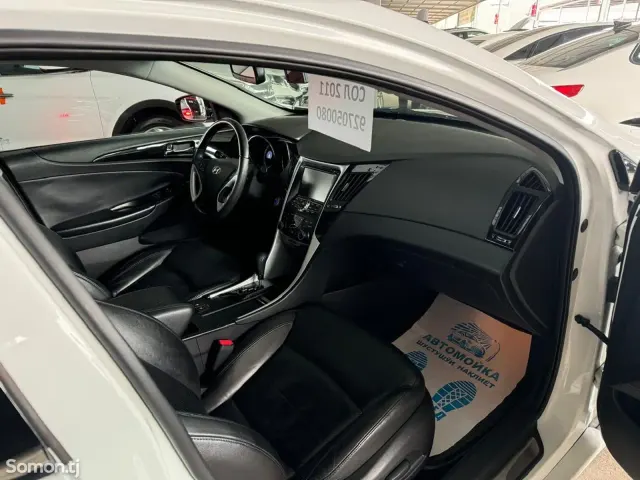 Hyundai Sonata 2012 · 2.0 AT