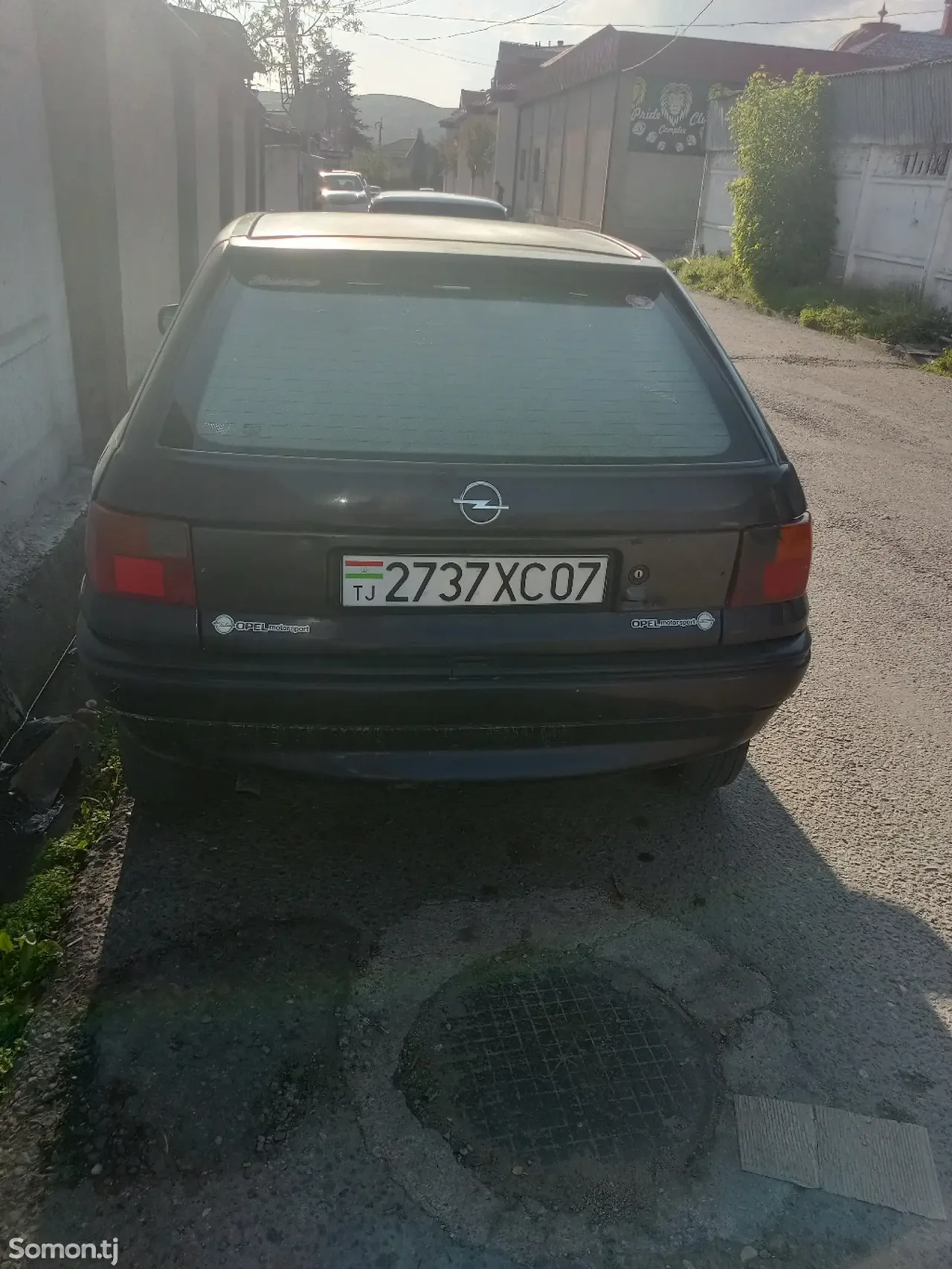 Opel Astra F 1994 · 1.6 MT
