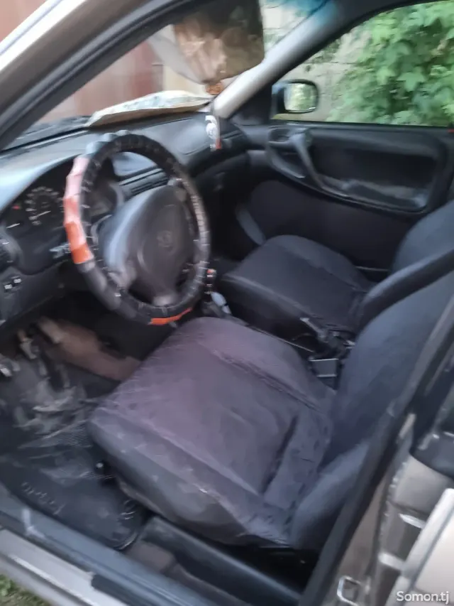 Opel Astra F 1996 · 1.6 MT
