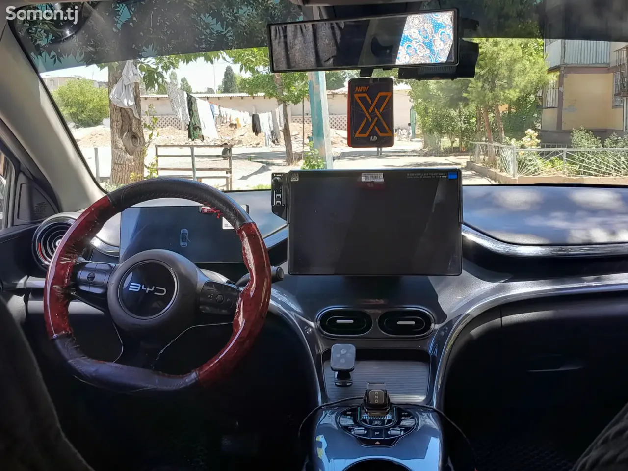 BYD E2 2025 · 5.0 AT
