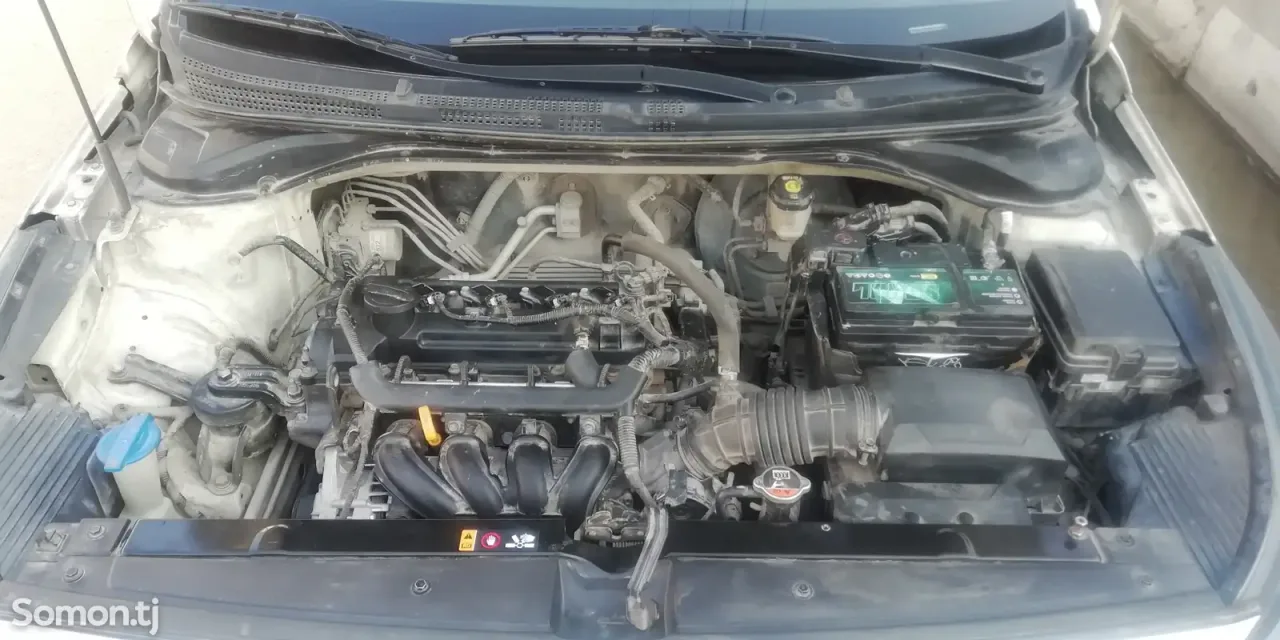 Hyundai Solaris 2018 · 1.4 MT