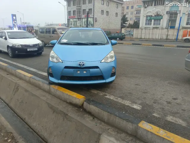 Toyota Aqua 2014 · 1.5 AT