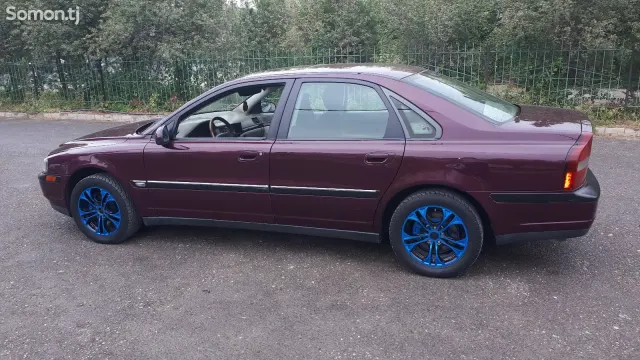 Volvo S80 1999 · 1.8 MT