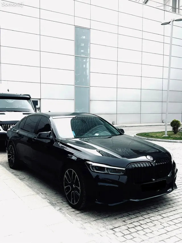 BMW 7 series 2010 · 3.0 AT