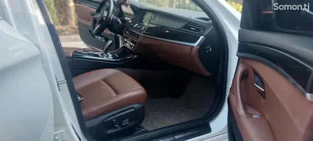 BMW 5 series 2014 · 2.0 AT