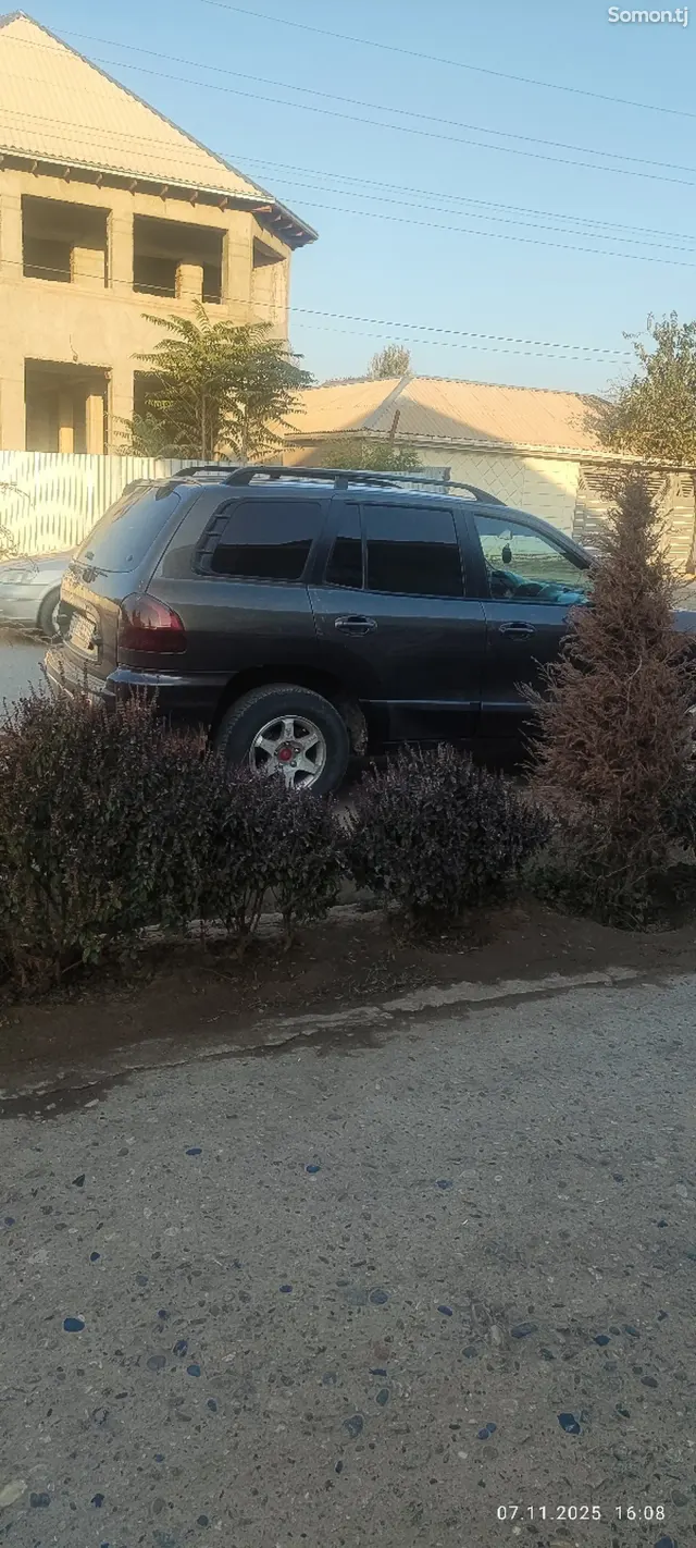 Hyundai Santa Fe 2004 · 2.0 MT