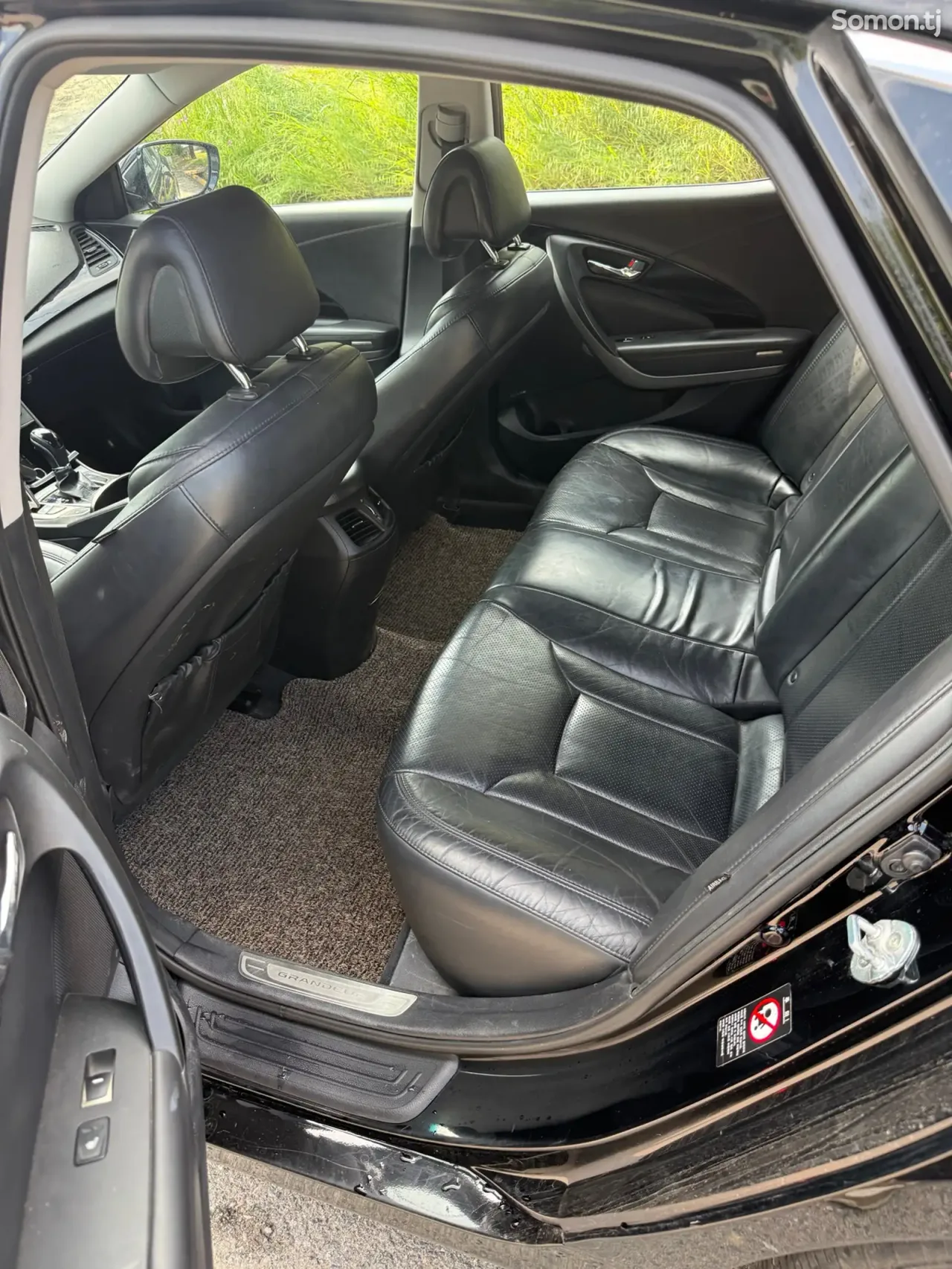 Hyundai Grandeur 2014 · 2.4 AT