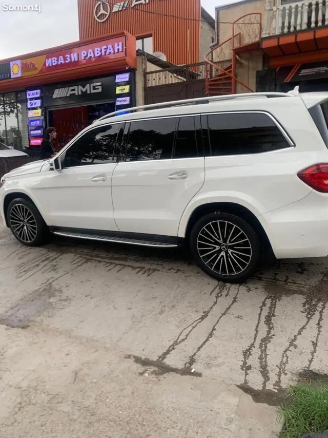 Mercedes-Benz GLS 2018 · 4.5 AT