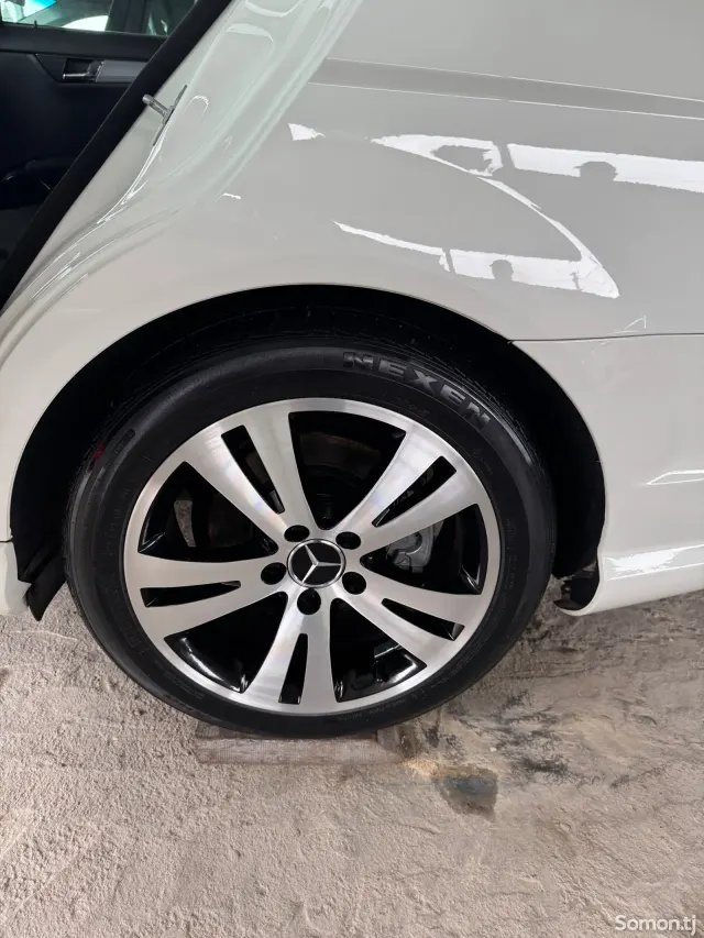 Mercedes-Benz C class 2010 · 2.0 AT