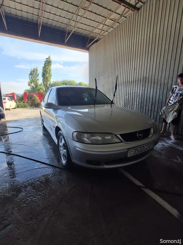 Opel Vectra B 2002 · 1.6 MT