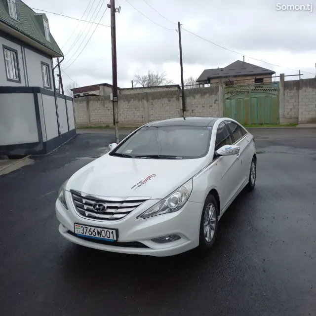 Hyundai Sonata 2010 · 2.0 AT