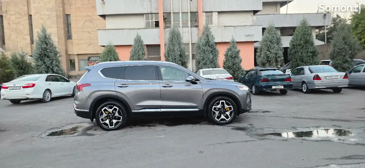 Hyundai Santa Fe 2019 · 2.0 AT