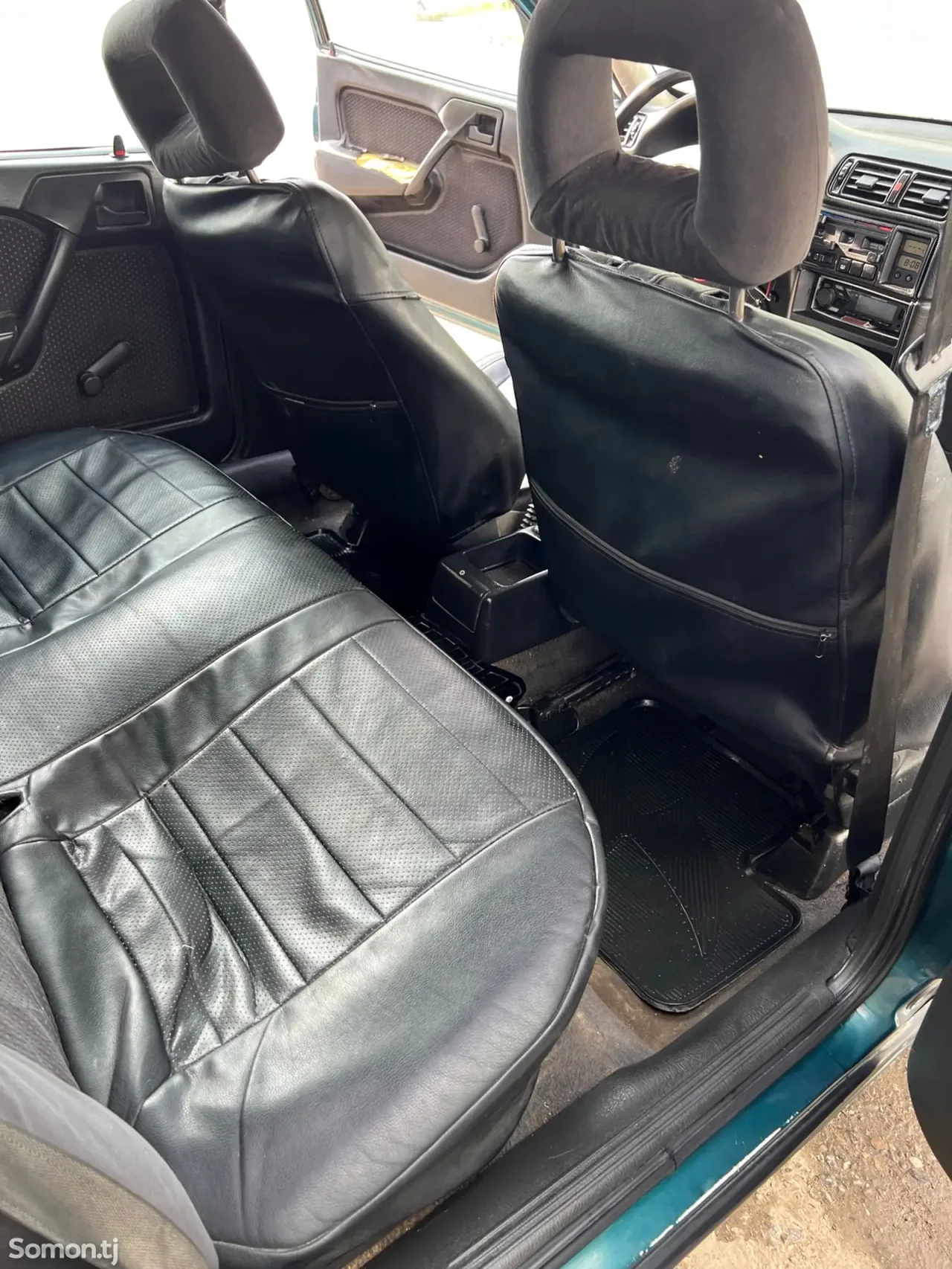 Opel Vectra A 1994 · 1.6 MT