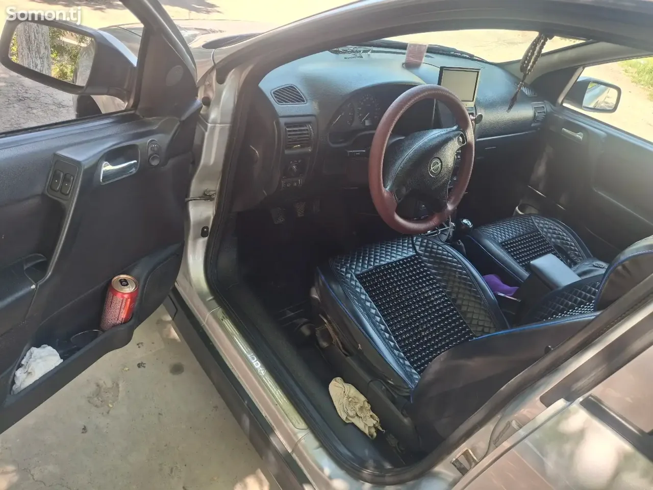 Opel Astra G 1999 · 1.6 MT