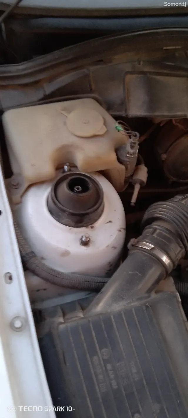 Opel Astra F 1993 · 1.6 MT