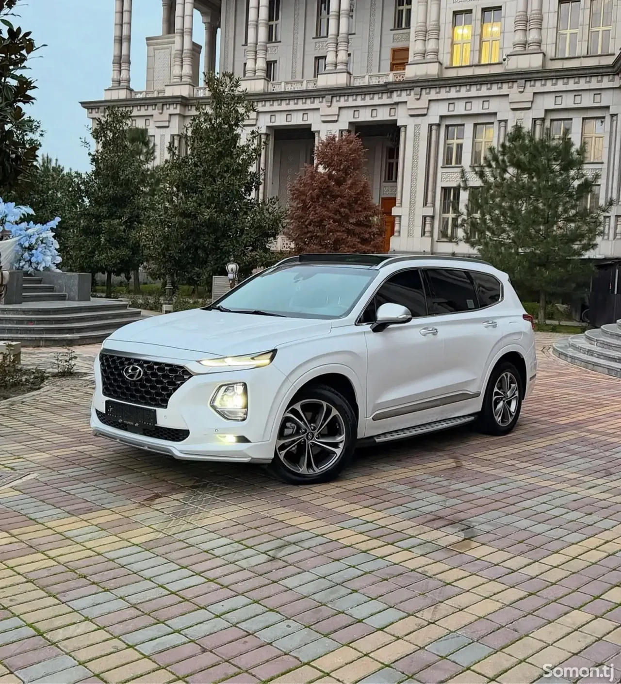 Hyundai Santa Fe 2019 · 2.2 AT